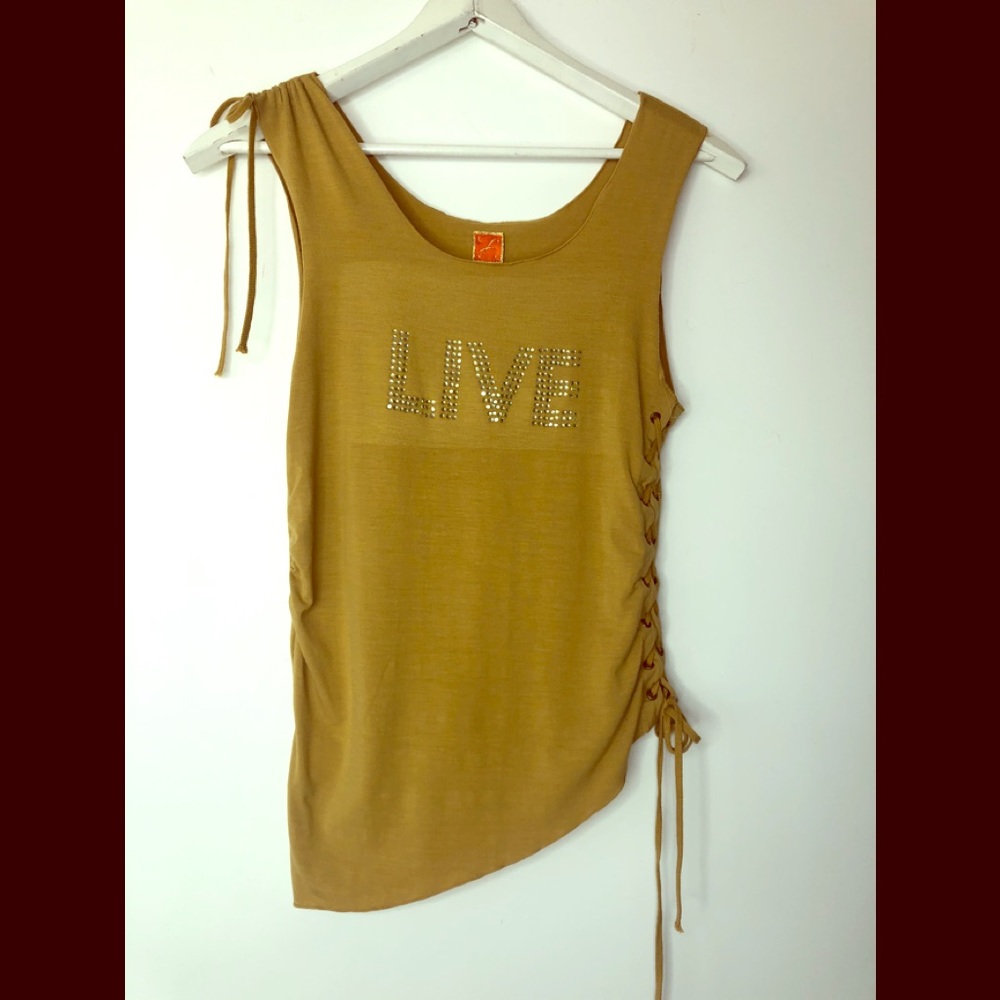 LIVE BLING LOGO RUCHED BLOUSE SIZE LARGE RUMPLE